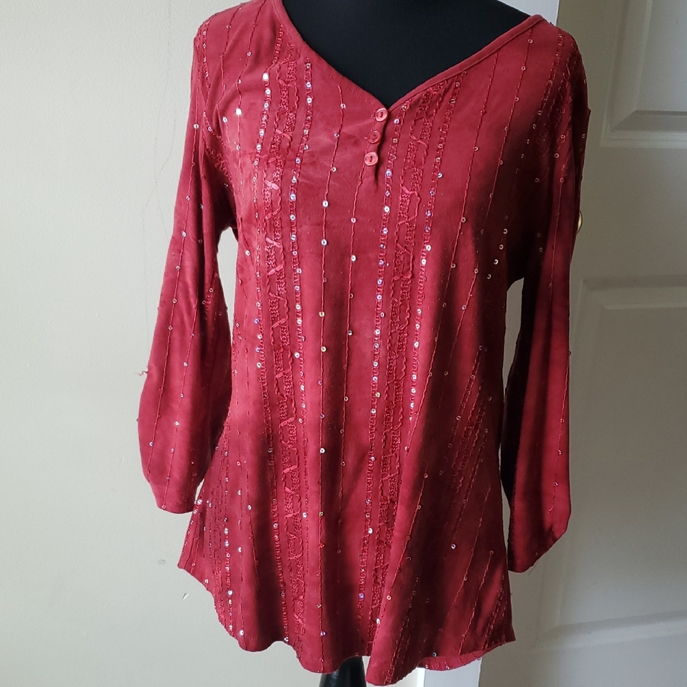 Chic Burgundy Blouse with Button Detail